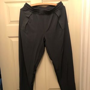 Men’s lululemon surge jogger